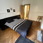 Bel Appartement Rue Oberkampf