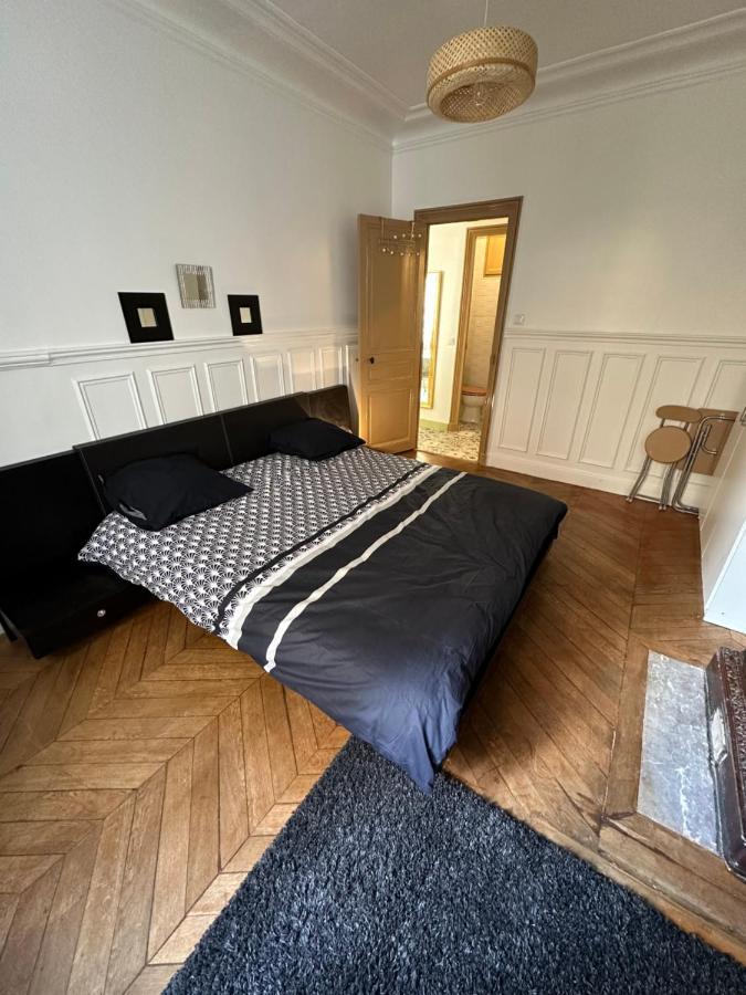 Bel Rue Oberkampf Paris